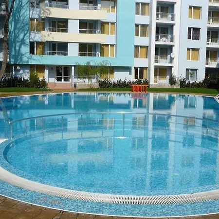 Amazing 2 Bedroom Next To The Appartement *