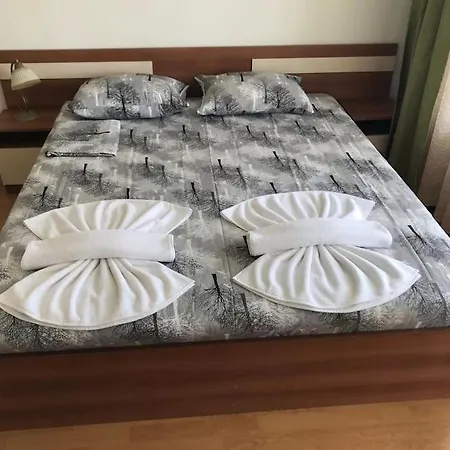 Appartement Amazing 2 Bedroom Next To The *
